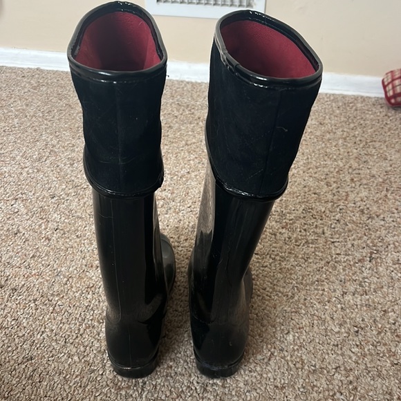 Women’s Tommy Hilfiger Rain Boots - Picture 3 of 3